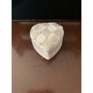 Heart Shape Pearl Beads Decorative‎ Trinket Box Good Condition